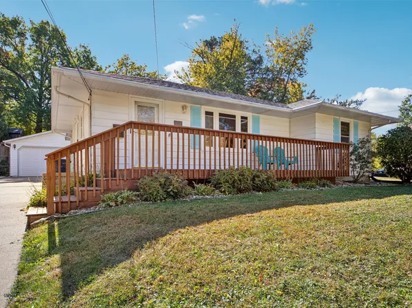 6316 Clearview Cir, Urbandale, IA 50322