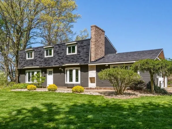 6375 Bauer Rd, Hudsonville, MI 49426