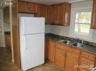 7461 S Saginaw St, New Lothrop, MI 48460