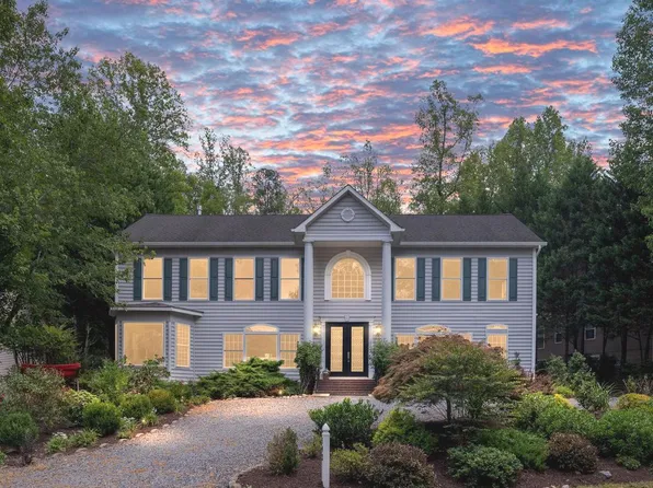 143 Edgemont Cir, Locust Grove, VA 22508