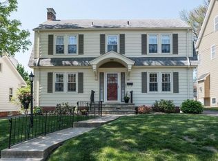 102 Lake St, West Haven, CT 06516