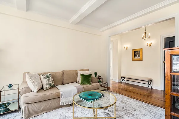 Sold by Compass | media 2