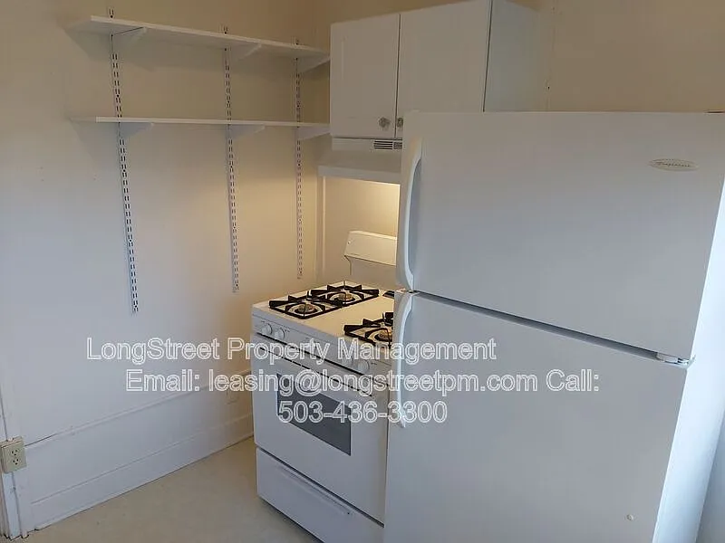 2 bed, 1.0 bath, 560 sqft, $1,695 — Photo 4