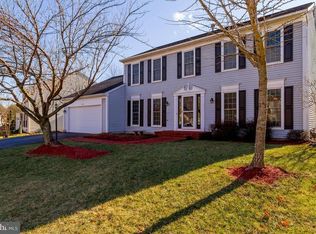 8212 Crackling Fire Dr, Gainesville, VA 20155