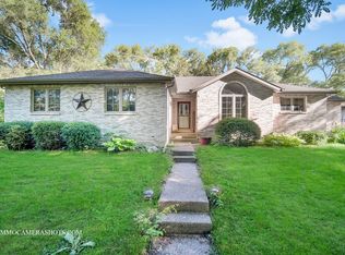 3800 N Dwight Rd, Morris, IL 60450