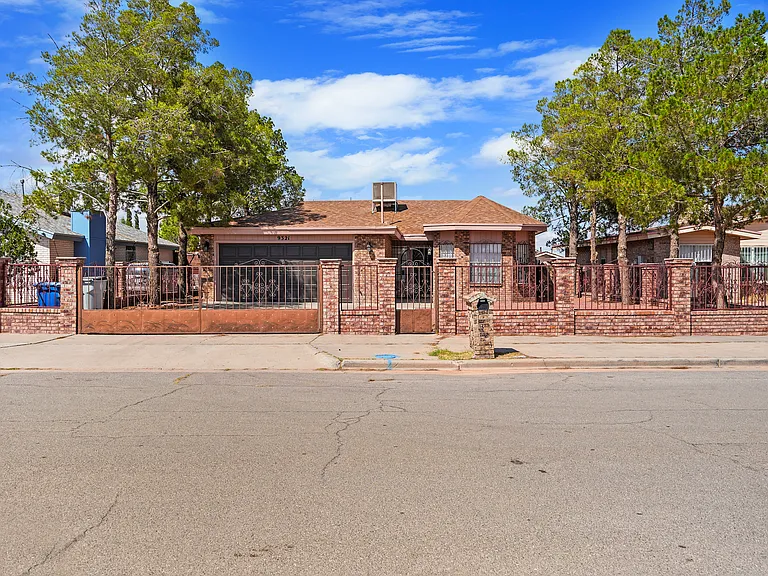 9321 Chantilly Dr — Photo 19
