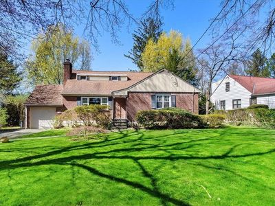 124 Thornbury Road E, Scarsdale, NY, 10583