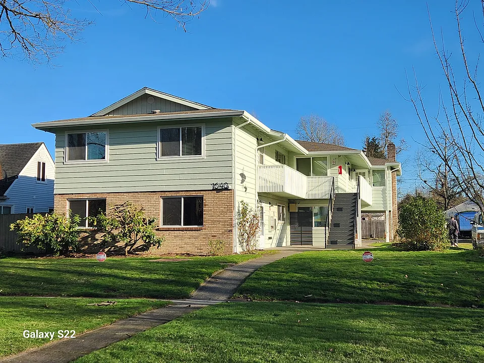 1640 8th Ave #4
