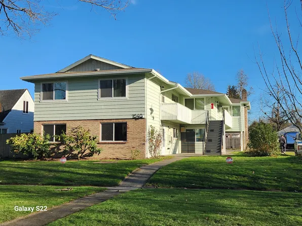 1640 8th Ave APT 3, Longview, WA 98632