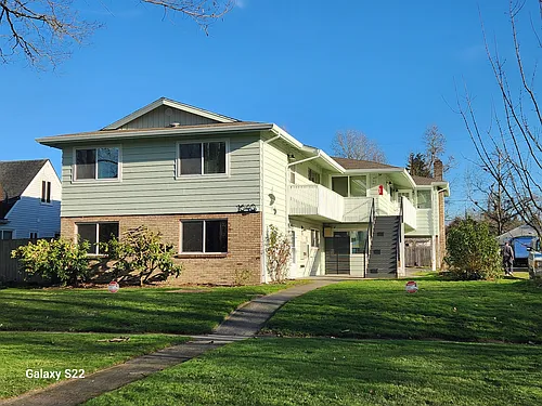 1640 8th Ave #4 Photo 1