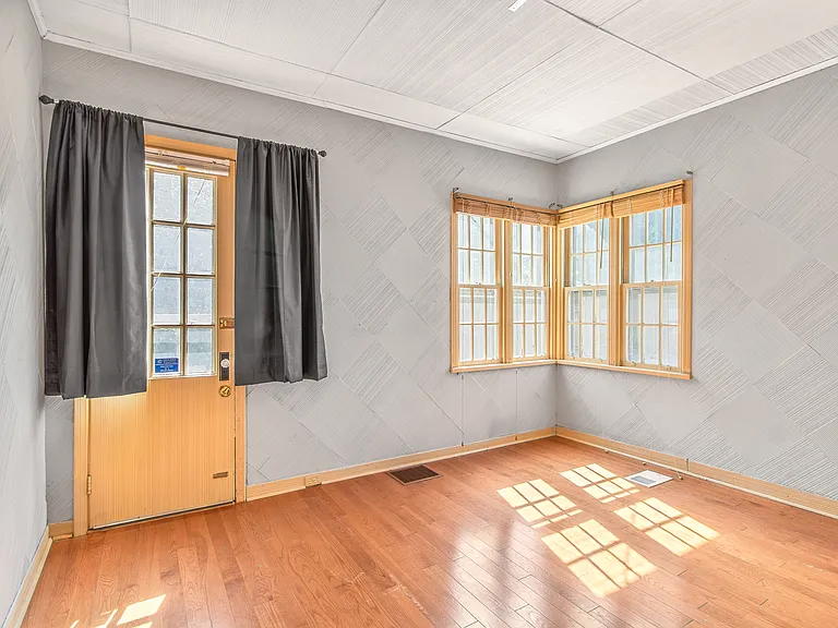 38 Marlborough Ave #1 — Photo 16