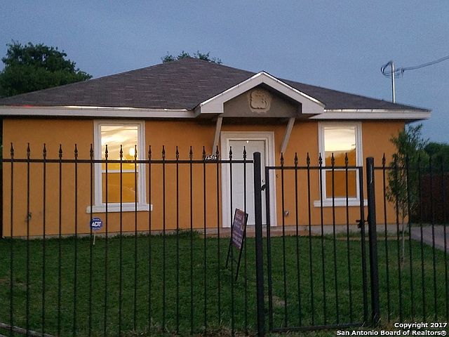 1st image of 2502 SW 34th St