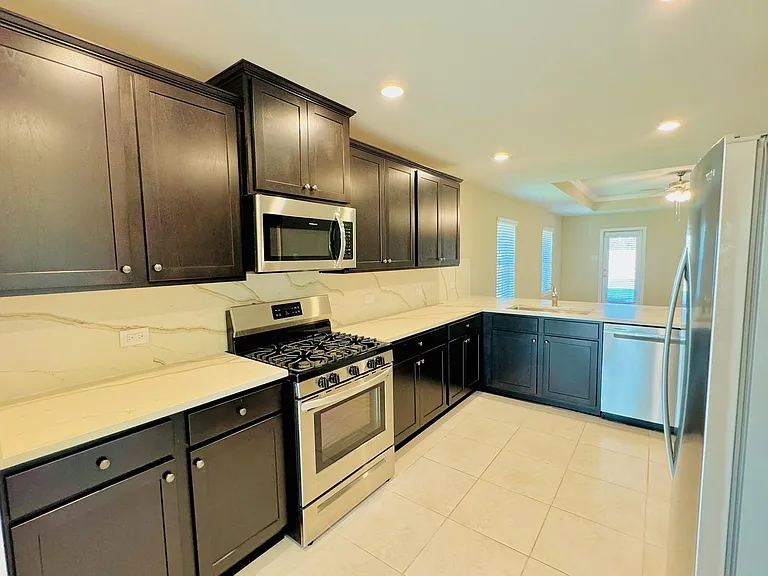 4010 Southall Pl — Photo 6