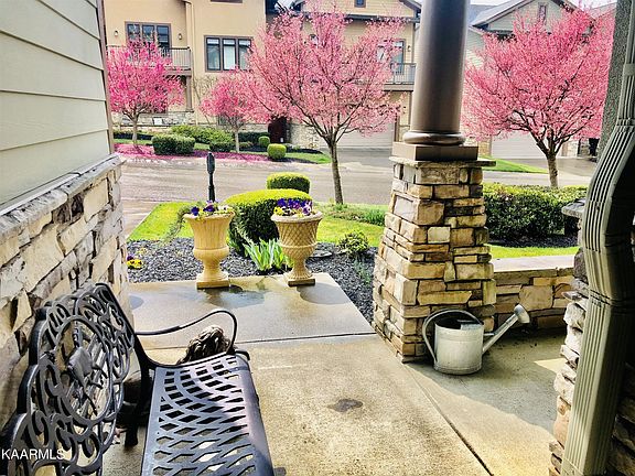 4th image of 1164 Andalusian Way
