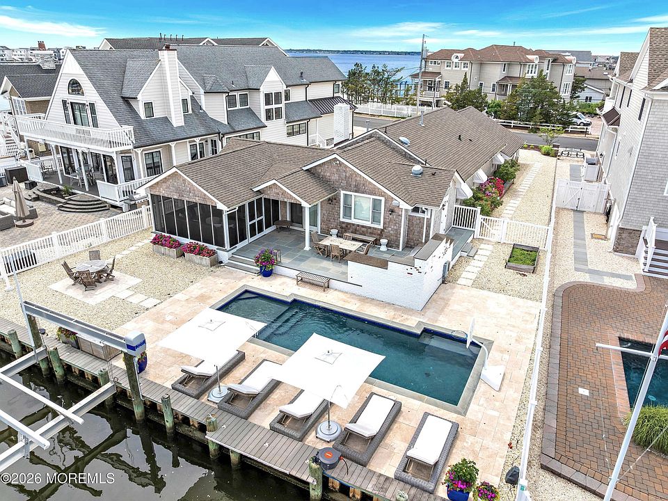 1st image of 120 Dickman Drive