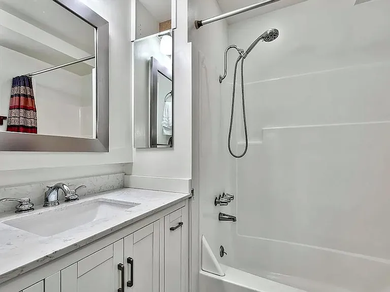 2433 Sutter Trl — Photo 33