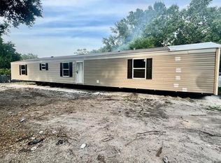 711 Whispering Pines Dr, Auburndale, FL 33823
