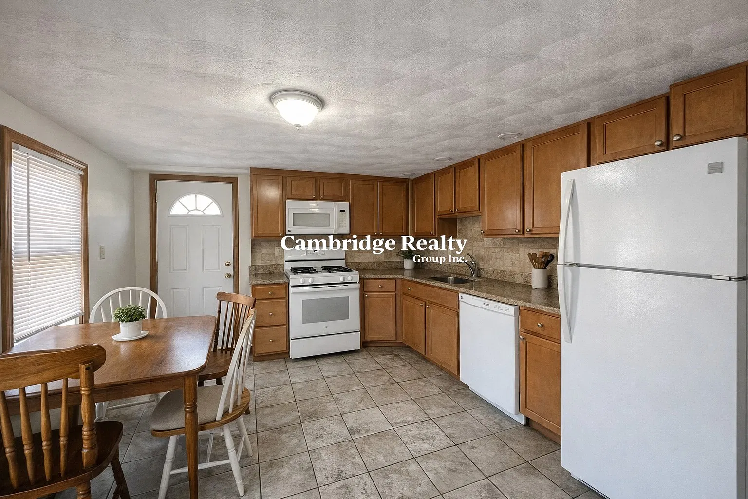 4 bed, 2.0 bath, 1350 sqft, $3,745 — Photo 1