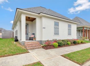 105 Green Cay Dr, Youngsville, LA 70592