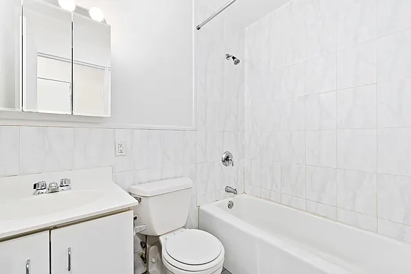 Rented by Compass | media 7