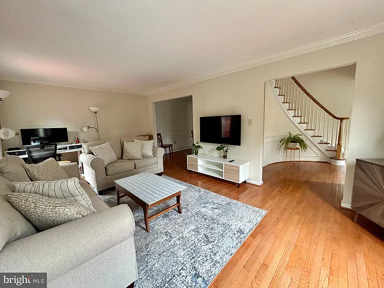 2016 Pieris Ct — Photo 4