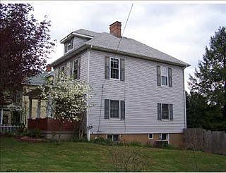 2nd image of 100 1st St