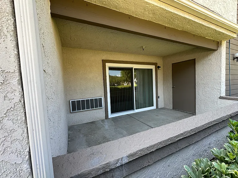 Tamarack Gardens Apartments — Photo 14