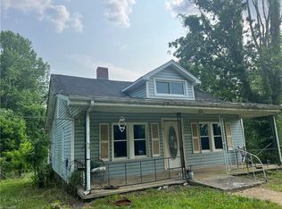 116 Eaton Rd, Mount Airy, NC 27030