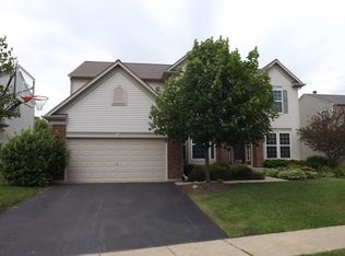 1280 Blue Heron Cir, Antioch, IL 60002