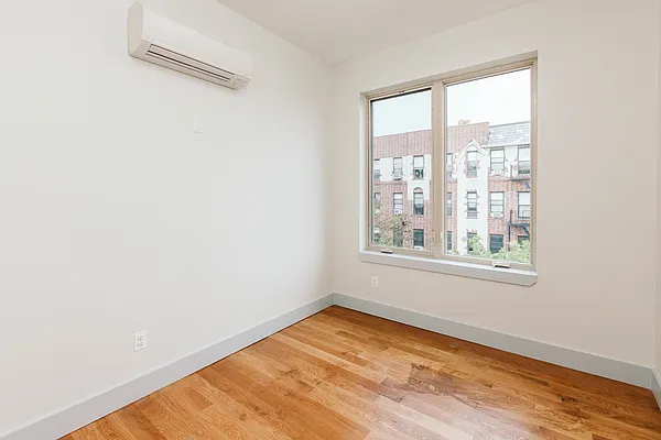 Rented by Nooklyn NYC LLC | media 63