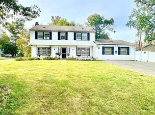 37 Elridge Ln, Willingboro, NJ 08046