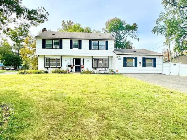 37 Elridge Ln, Willingboro, NJ 08046