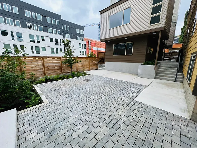 South Lane Apartments — Photo 55