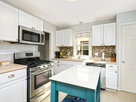 4th image of 5604 46th Ave S