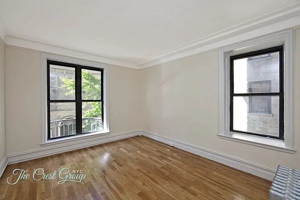 Sold by The Crest Group | media 5
