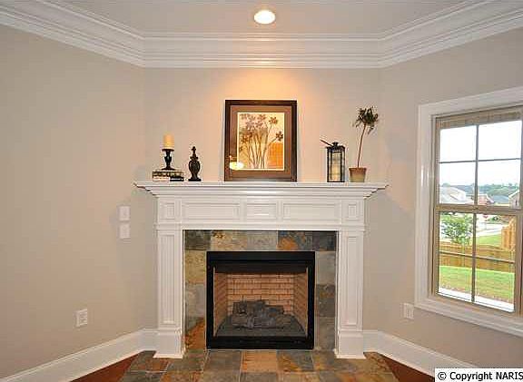 5th image of 2208 Towne Park Dr