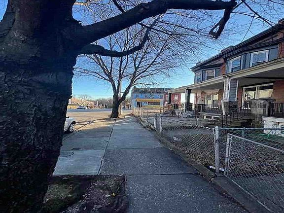4th image of 2907 Belmont Ave