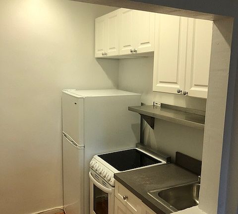 3rd image of 344 E 87th St APT 2B