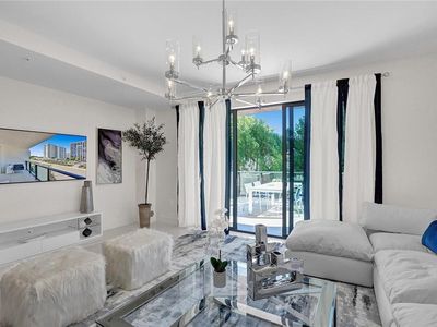 3040 N Ocean #103, Fort Lauderdale, FL, 33308