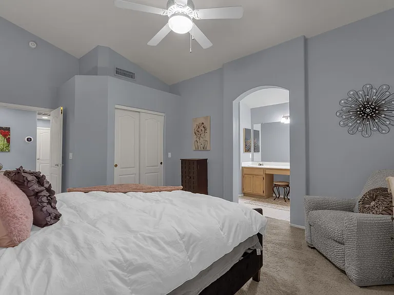 4801 W Harrison St — Photo 21