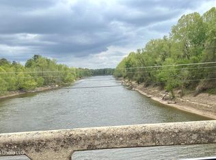 Highway 184 E, Silver Creek, MS 39663