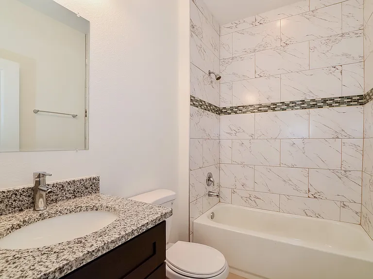 16673 SW 21st Cir — Photo 15