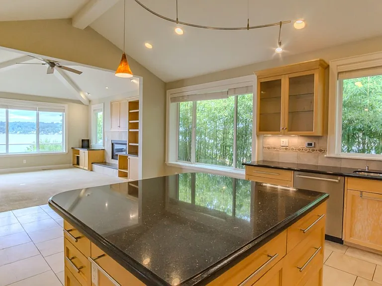 8568 Sand Point Way NE — Photo 20