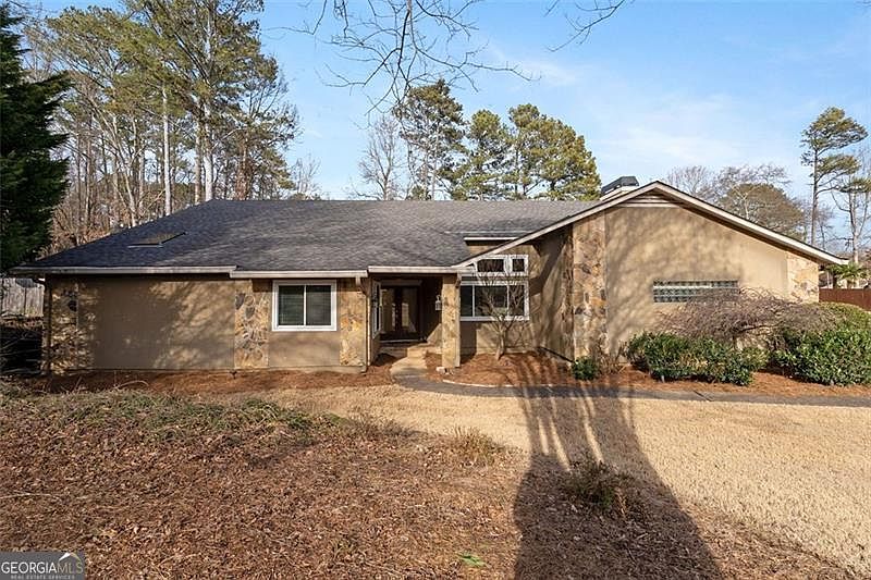 1st image of 5215 Skidaway Dr
