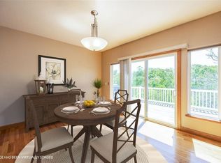 932 Willow Ln, Lisbon, IA 52253
