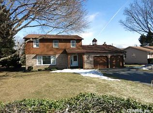 655 English Rd, Rochester, NY 14616