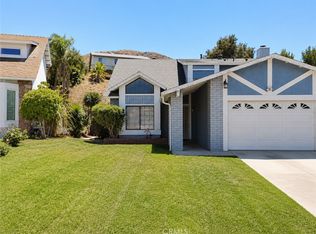 14571 Long View Dr, Fontana, CA 92337