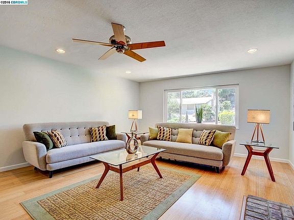 4th image of 10 Montwood Way