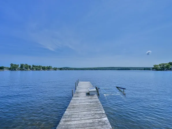 261 Thompson Rd, Webster, MA 01570
