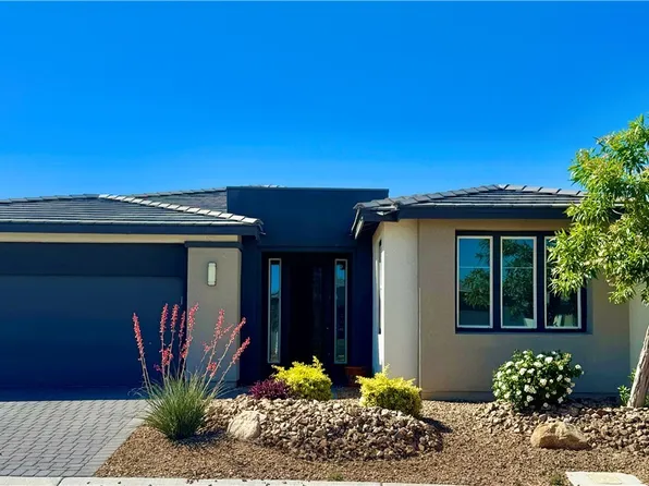 5025 E Beacon Ridge Dr, Pahrump, NV 89061